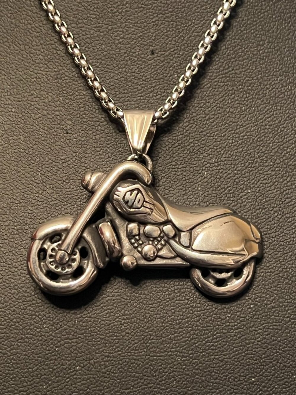 Stainless Steel Harley HD Motorcycle Pendant Necklace (490)